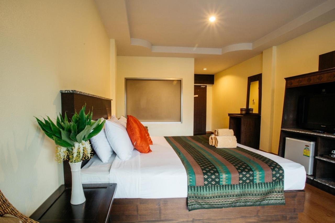 Diamond Park Inn Chiangrai & Resort Чианг Рай Екстериор снимка